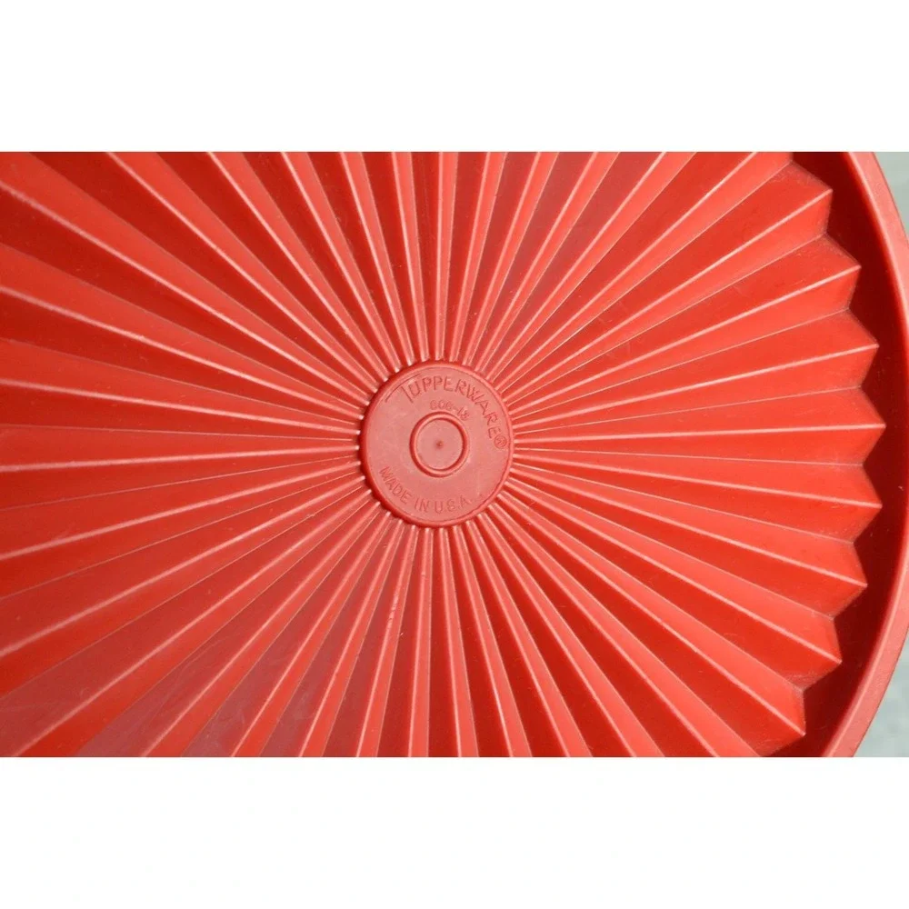 VTG Tupperware 17 Cup Decorator Canister Storage #805 w/ Red Servalier Lid #806
